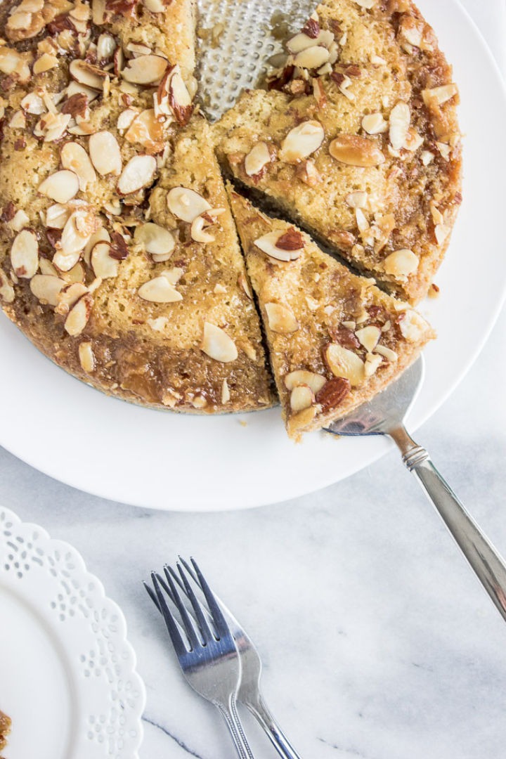 Scandinavian Almond Cake